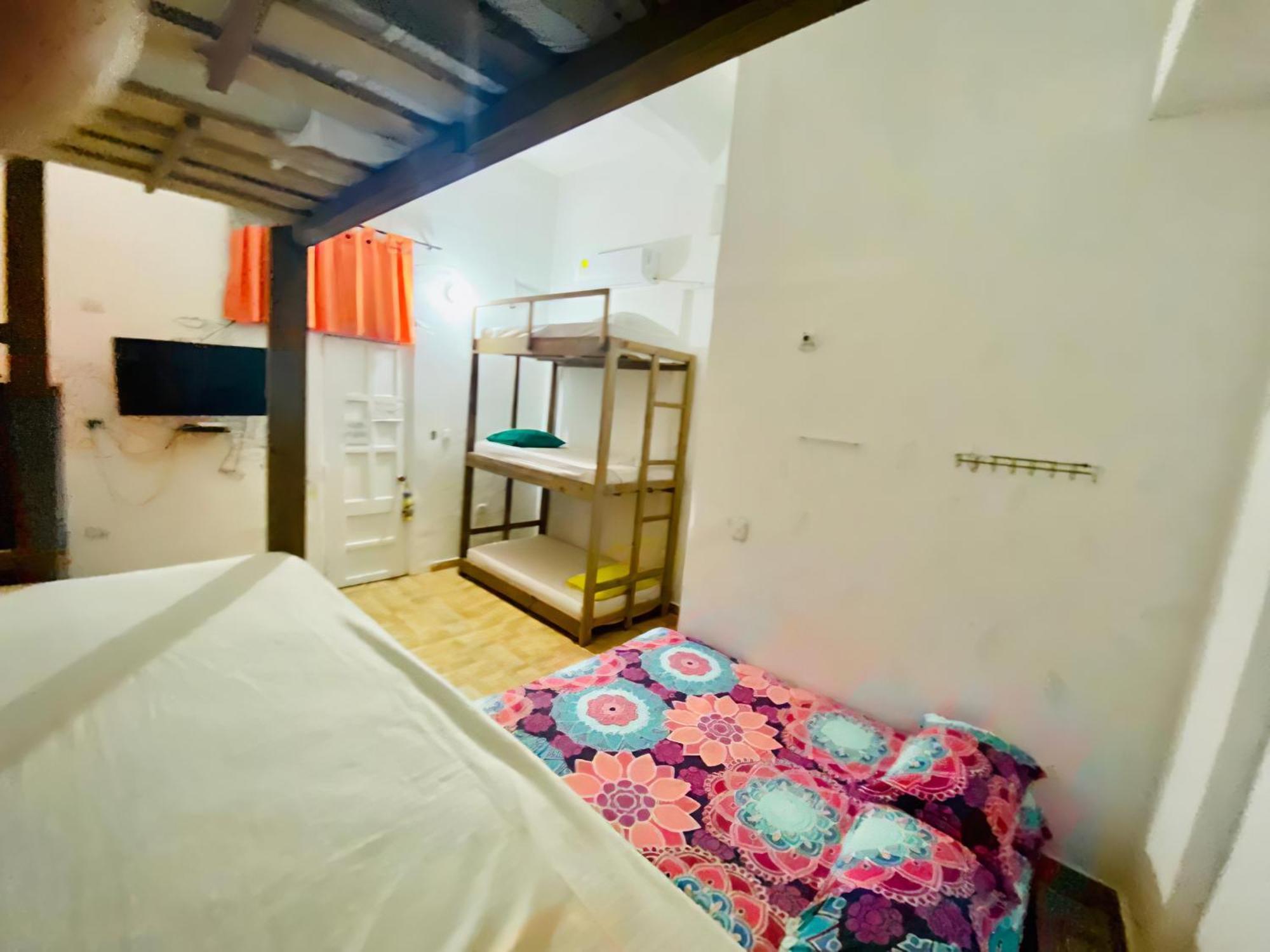 Hostal Badillo Sv Cartagena Exterior photo