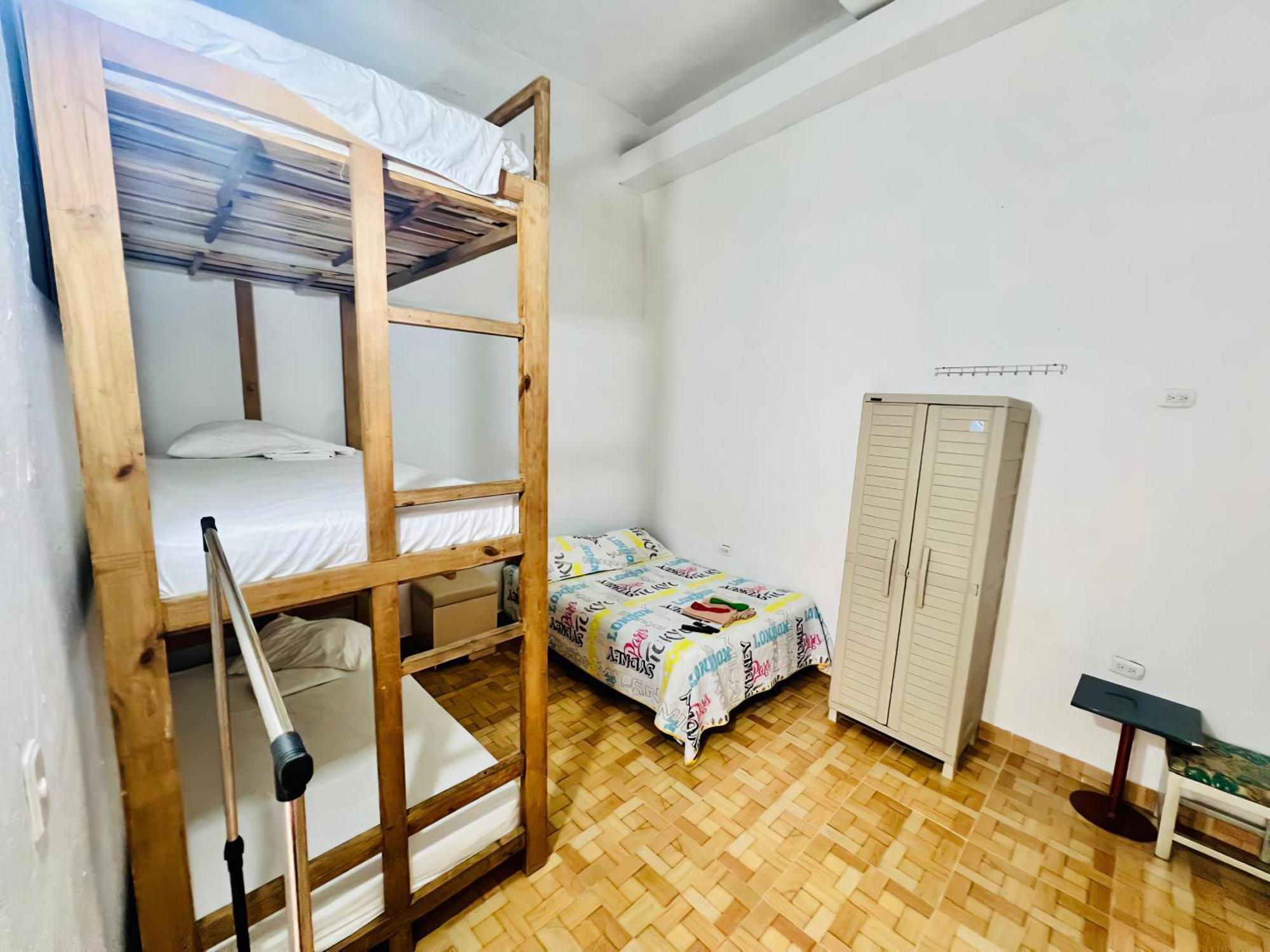 Hostal Badillo Sv Cartagena Exterior photo